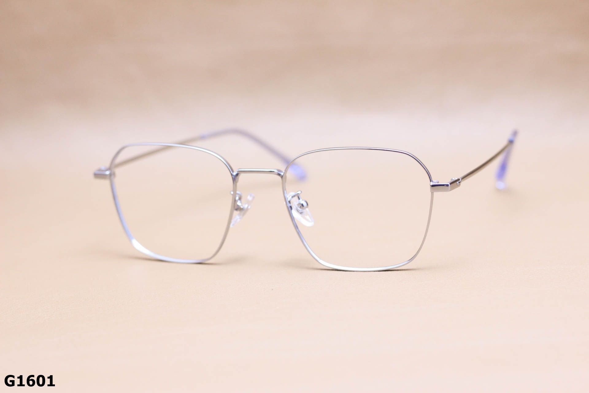 Gọng Kính Cận Titanium Cao Cấp, Dáng Vuông Bầu Thời Trang Thanh Mảnh Unisex - G1601