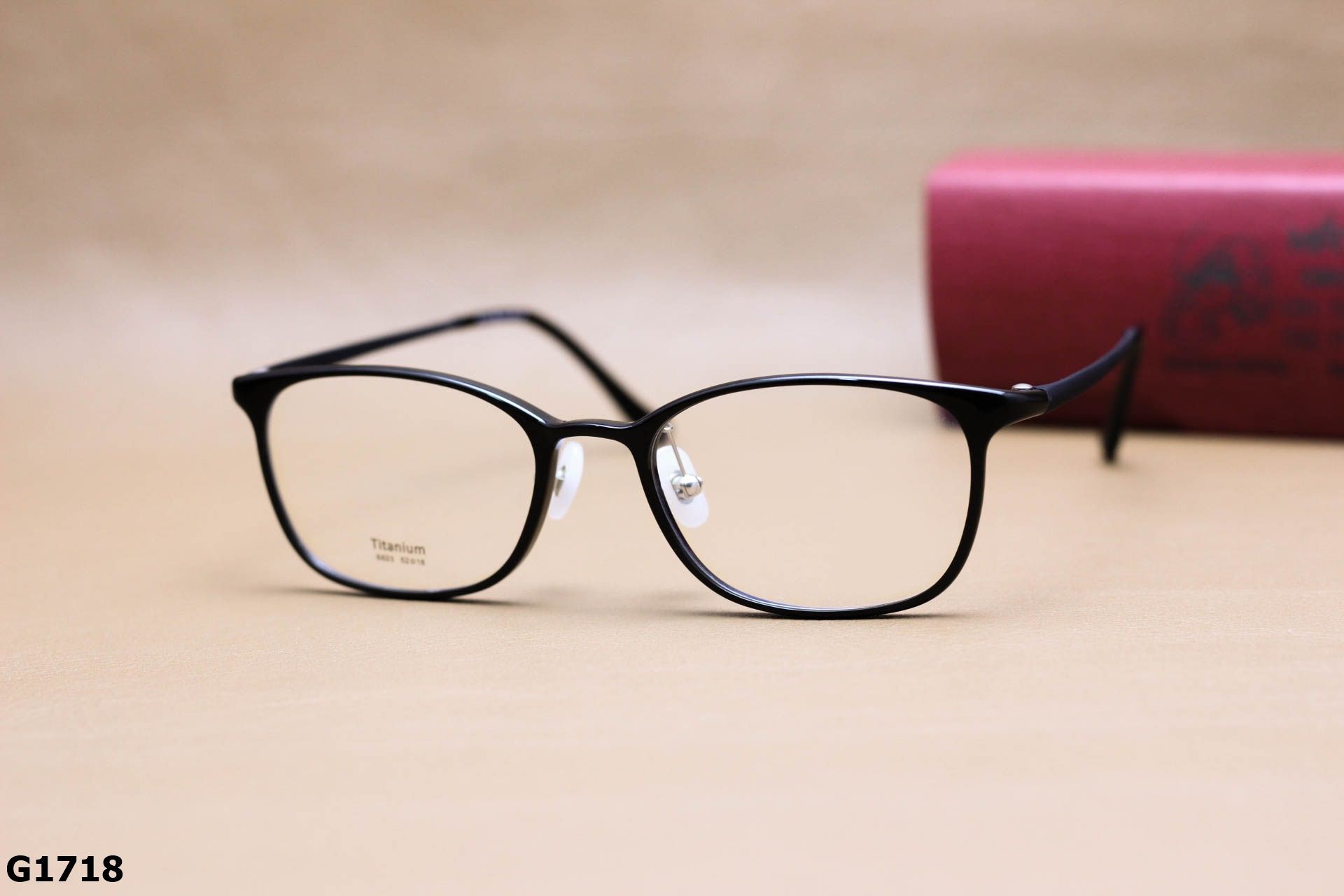 Gọng Kính Cận Dáng Vuông Bầu Thời Trang Unisex, Chất Nhựa Ultem & Titanium IP Cao Cấp - G1718