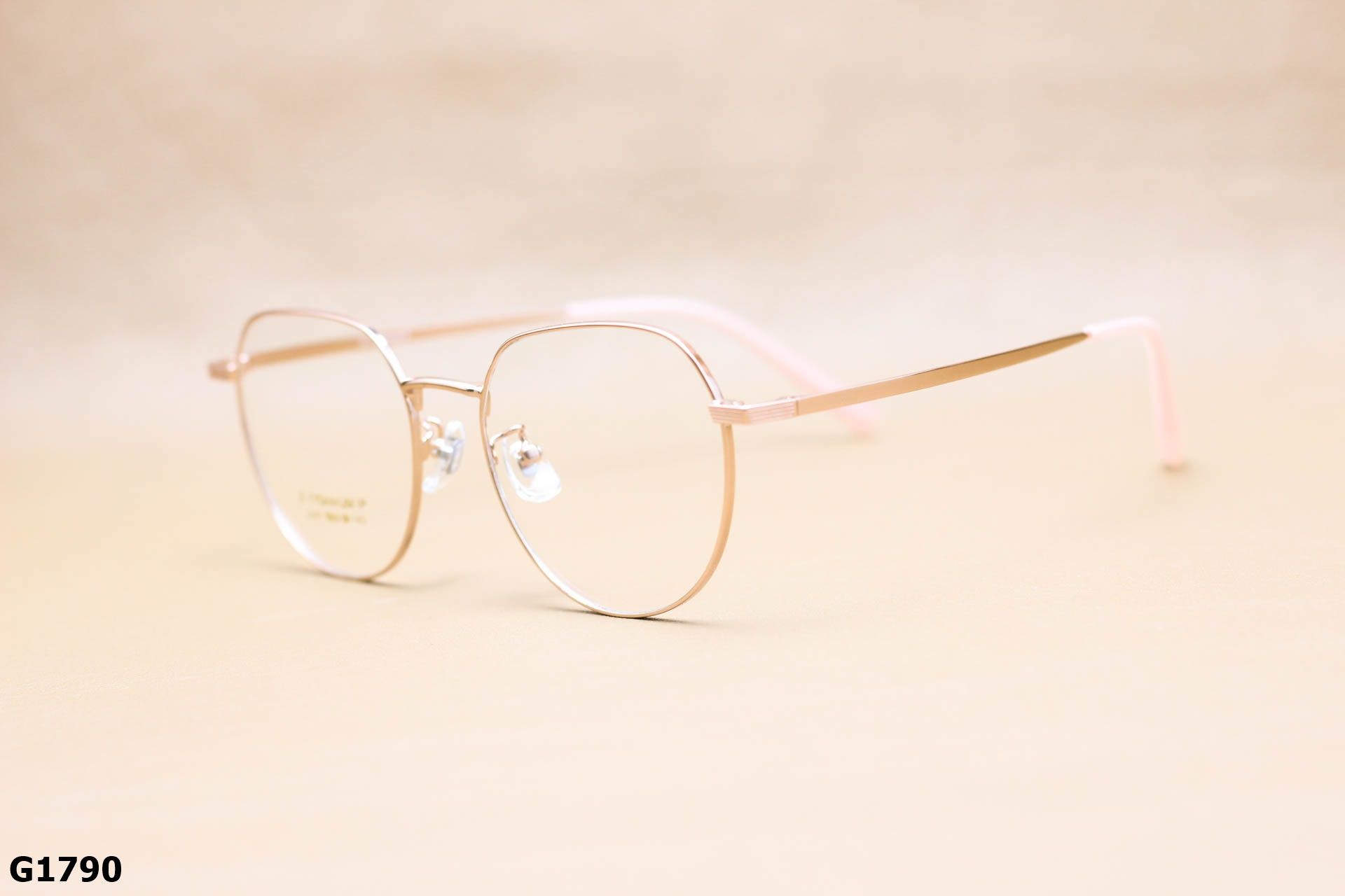 Gọng Kính Cận Đa Giác Thời Trang Unisex, Chất B-Titanium Cao Cấp Thanh Mảnh - G1790