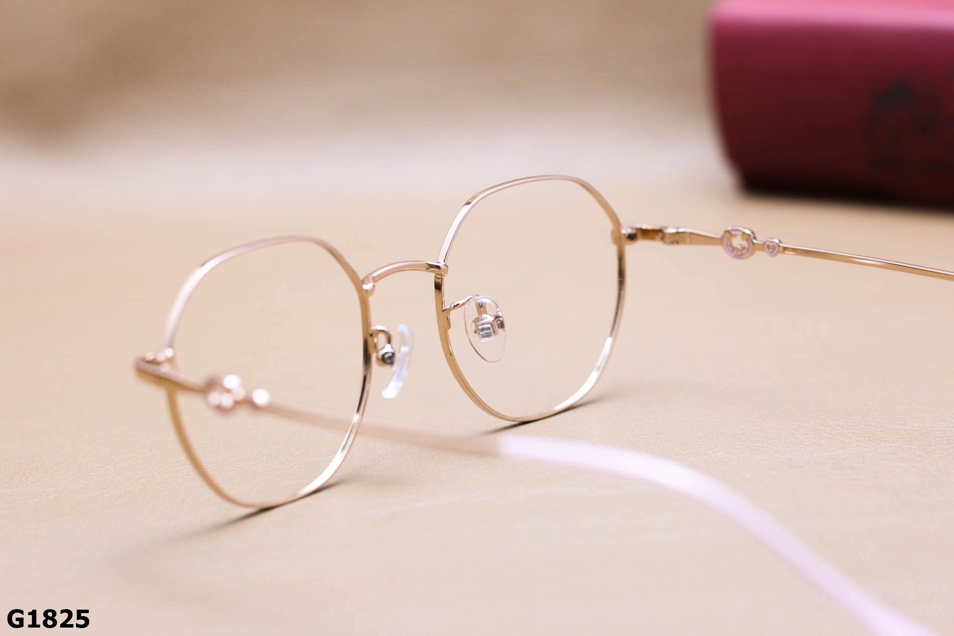 Gọng Kính Cận Đa Giác Thời Trang Unisex, Chất B-Titanium Cao Cấp Thanh Mảnh - G1825