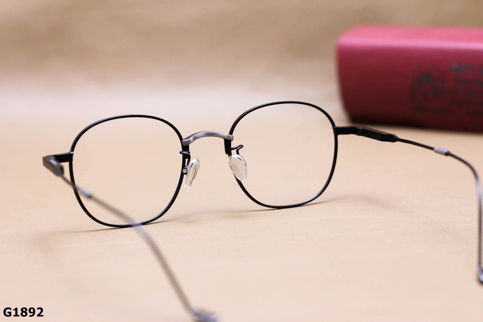Gọng Kính Cận Tròn Ngố Thời Trang Unisex, Chất B-Titanium Cao Cấp Thanh Mảnh - G1892
