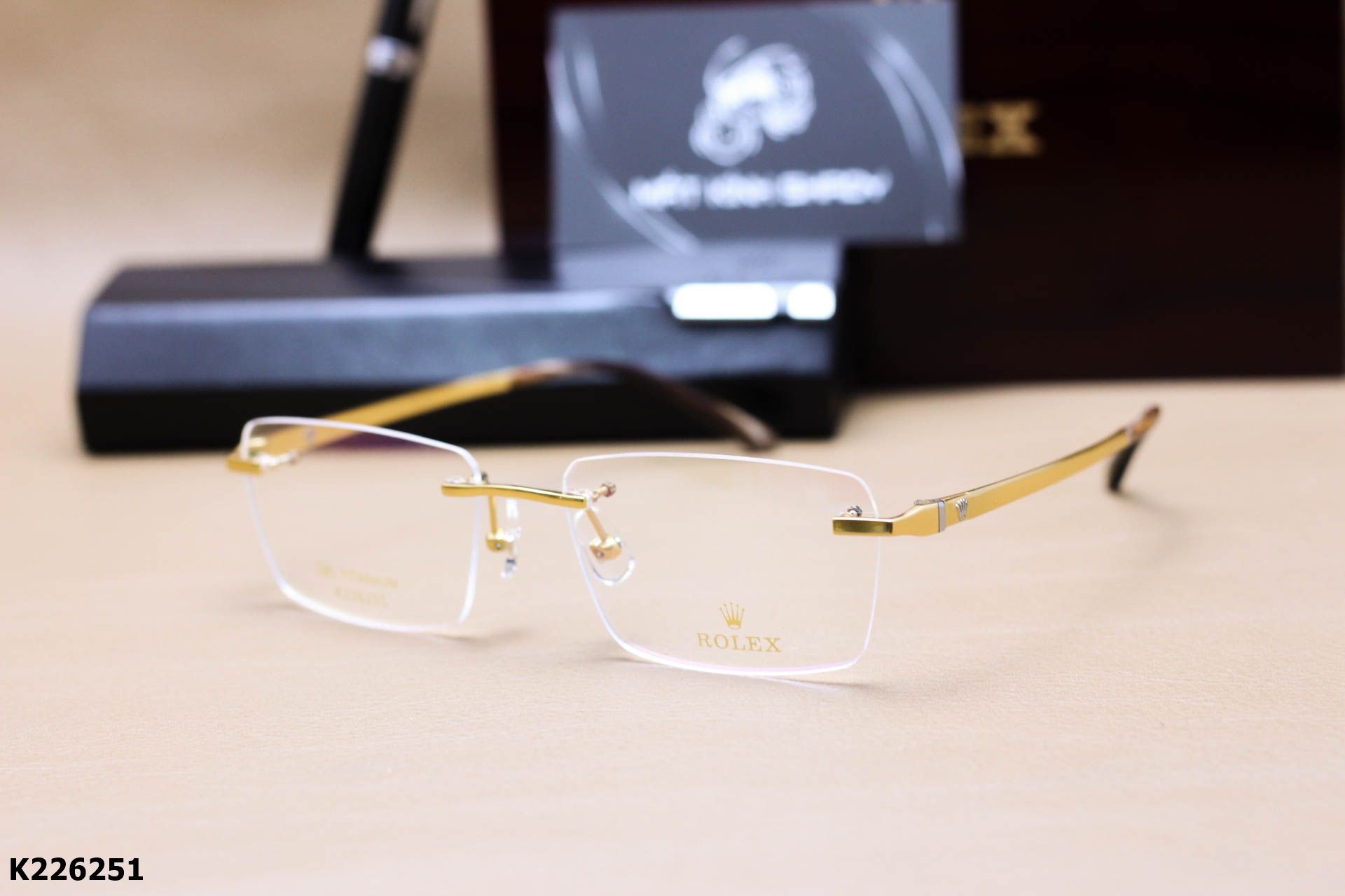 Gọng Kính Cận Không Viền Thời Trang Nam, Titanium Mạ Vàng 18K Cao Cấp - K226251