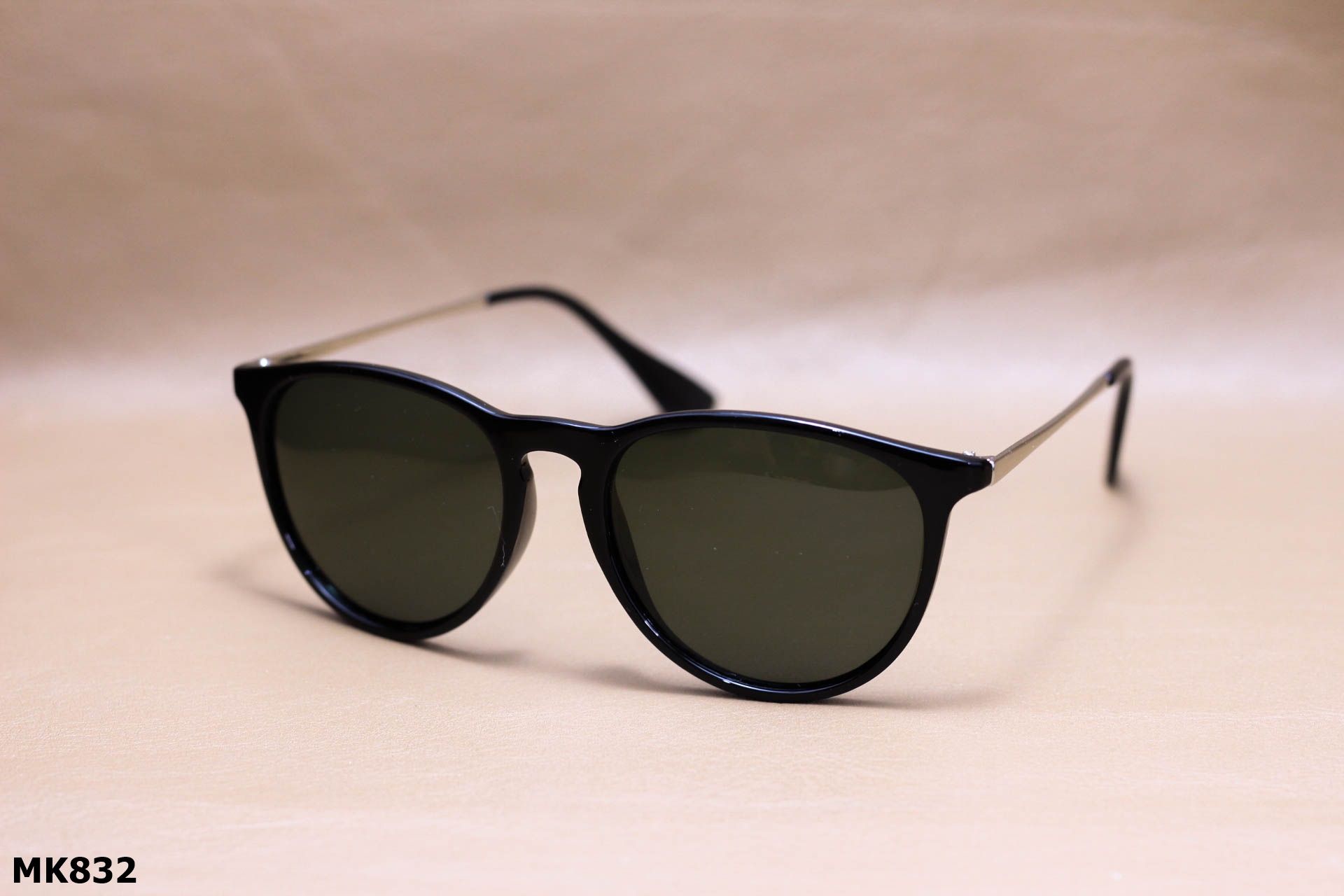 Kính Mát Thời Trang Unisex, Tròng Chống Bể - MK832