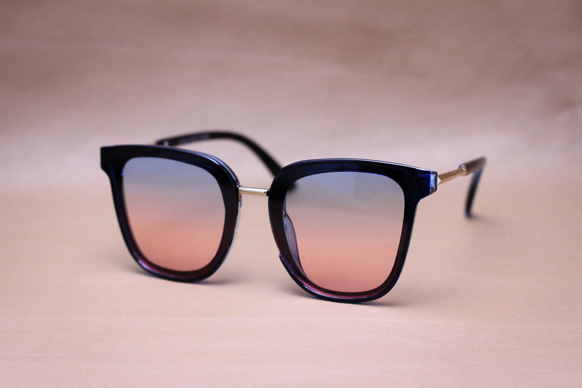Kính Mát Thời Trang Tràn Viền Unisex, Tròng Polycarbonate Chống UV - MK932