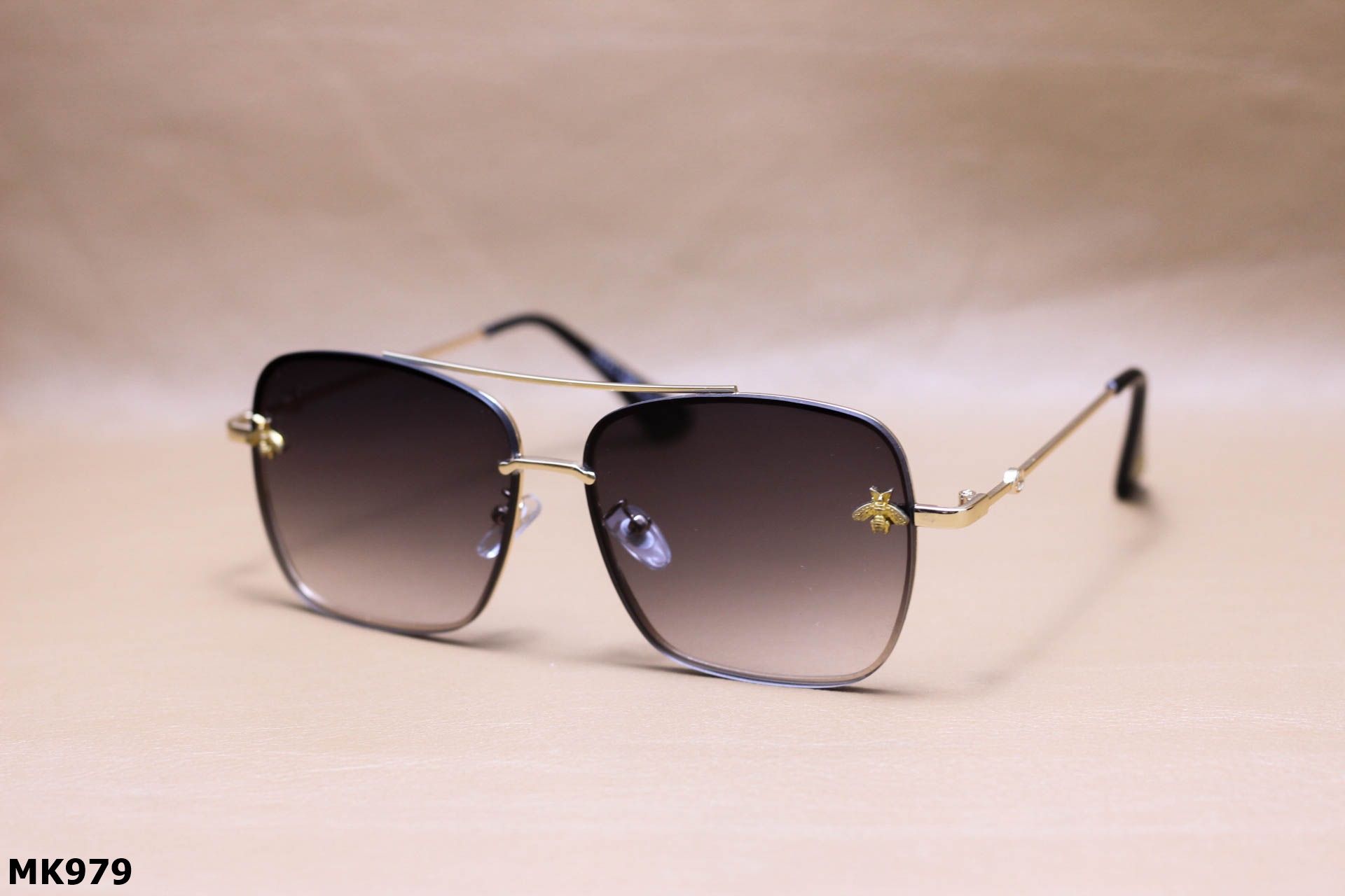 Kính Mát Thời Trang Tràn Viền Unisex - MK979