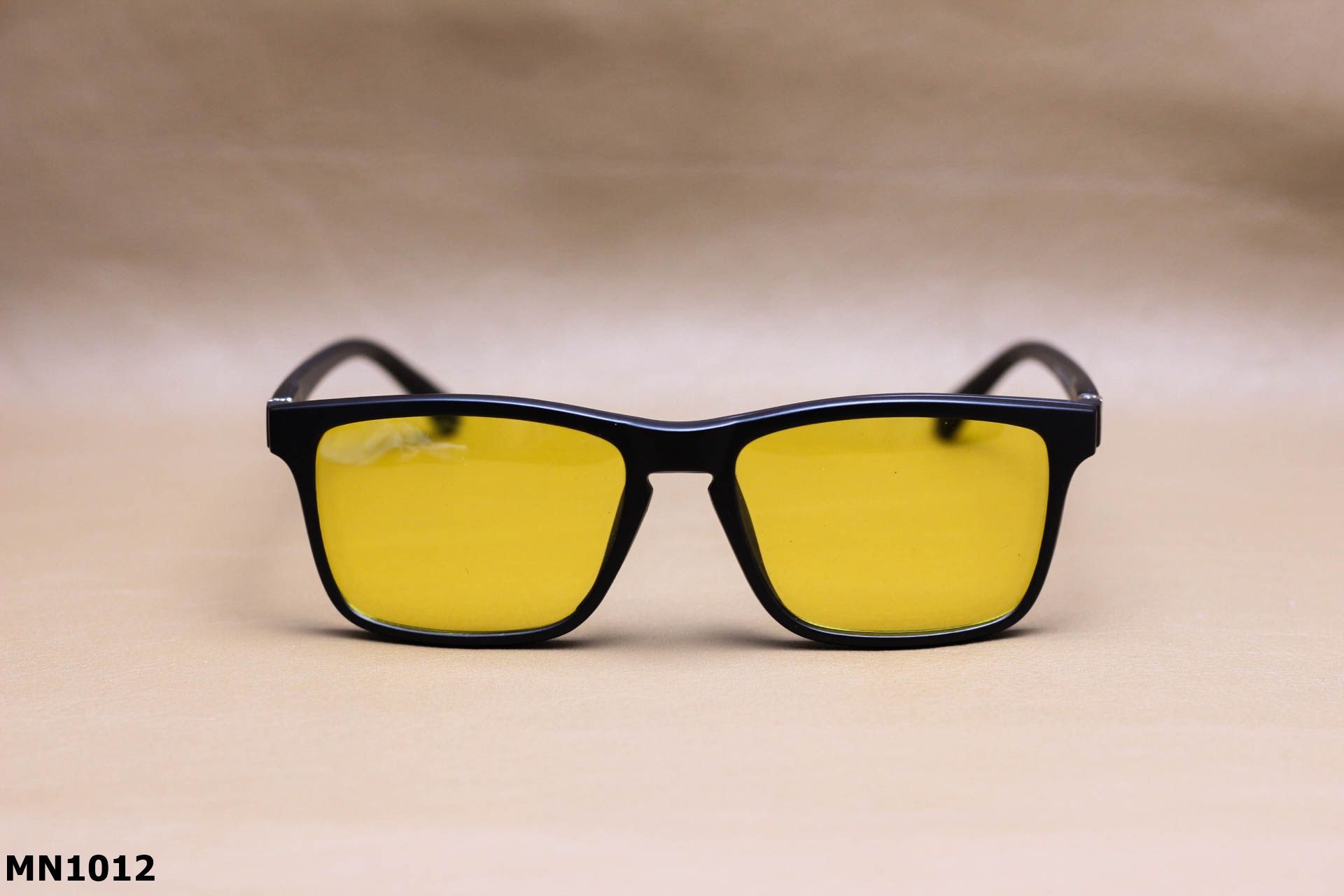 Kính Mát Thời Trang Unisex 4 Trong 1 Đa Năng - MN1012