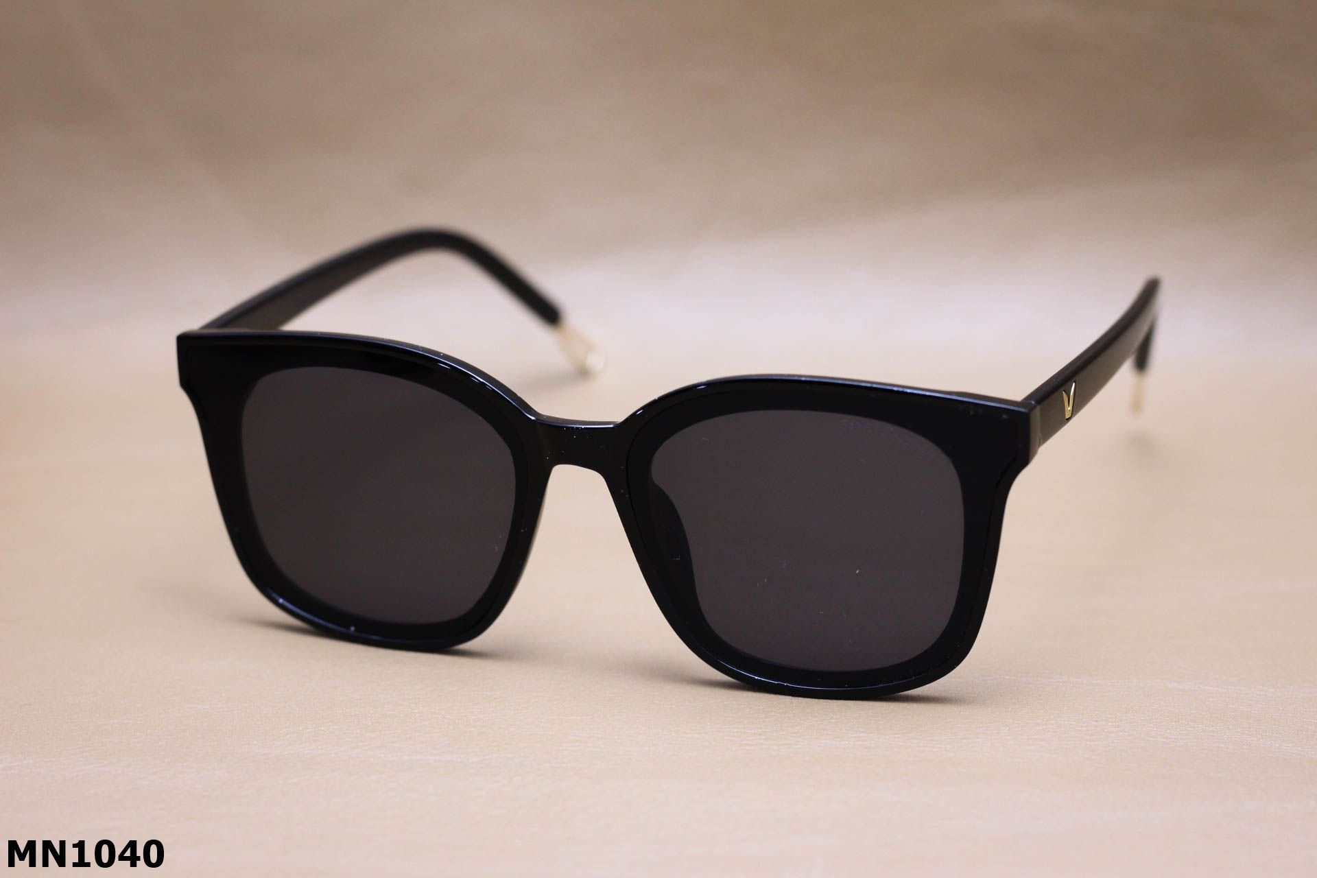 Kính Mát Thời Trang Unisex Hàn Quốc - MN1040