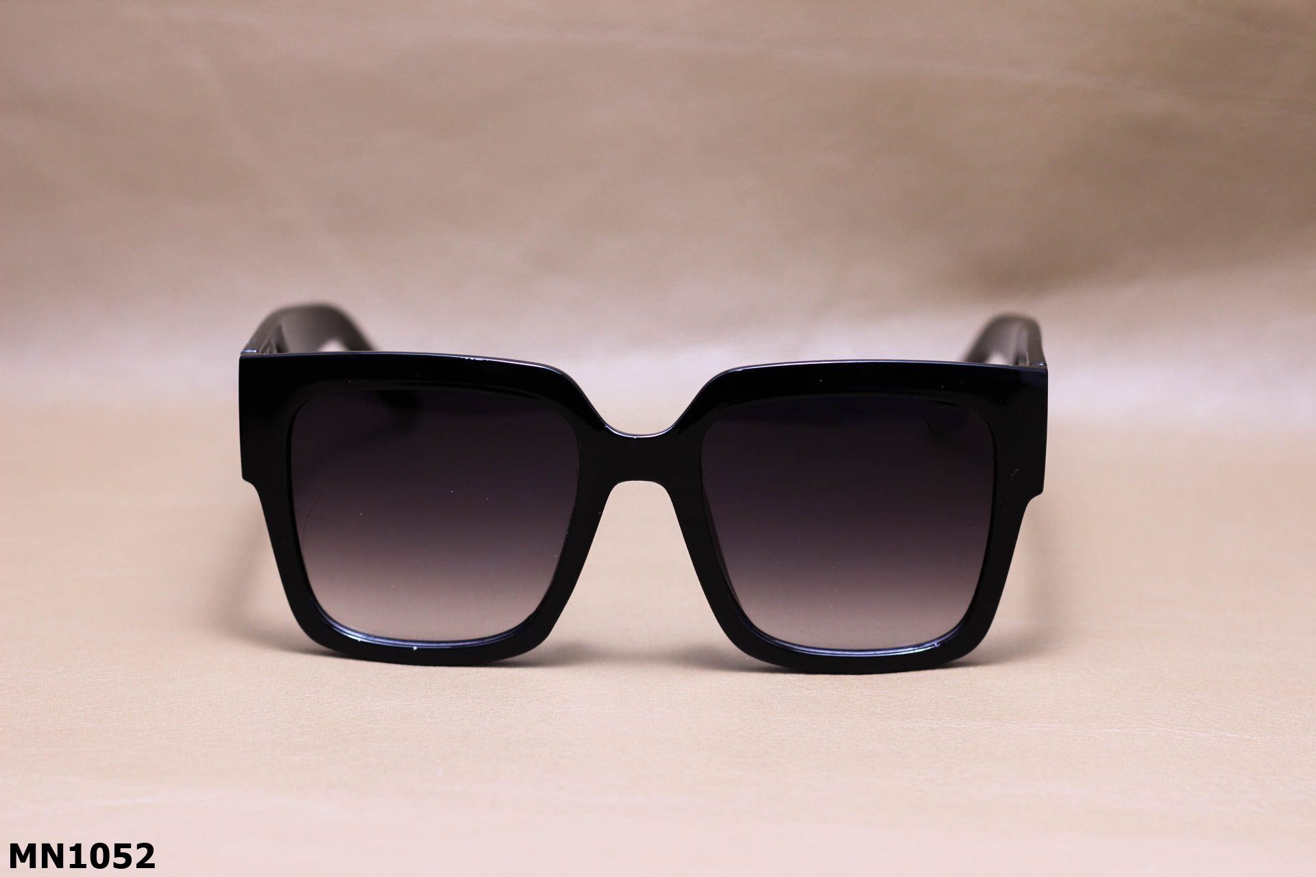 Kính Mát Thời Trang Unisex, Tròng Polycarbonate Cực Đẹp - MN1052