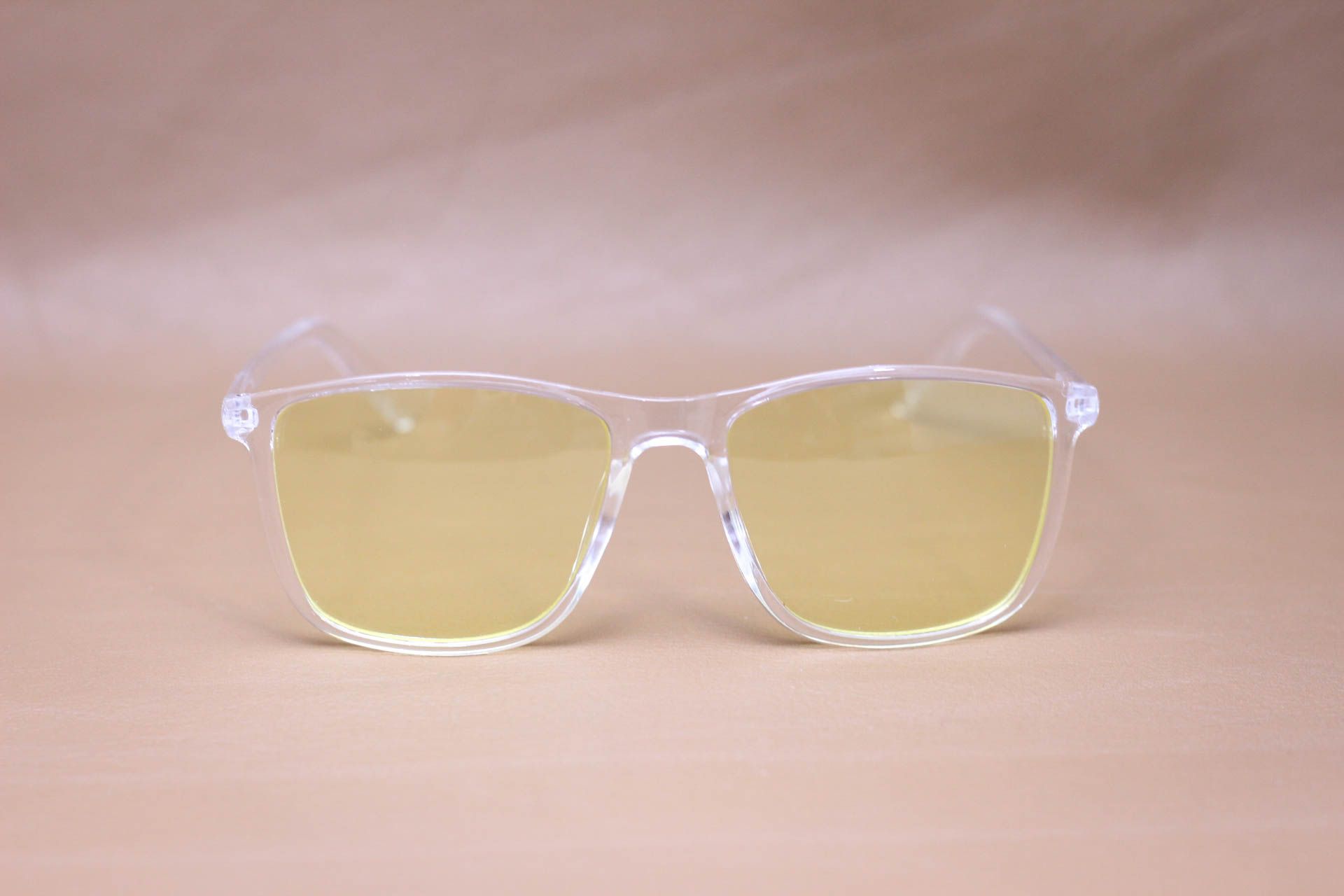Kính Mát Nhựa Đi Đêm Thời Trang Unisex - MN819