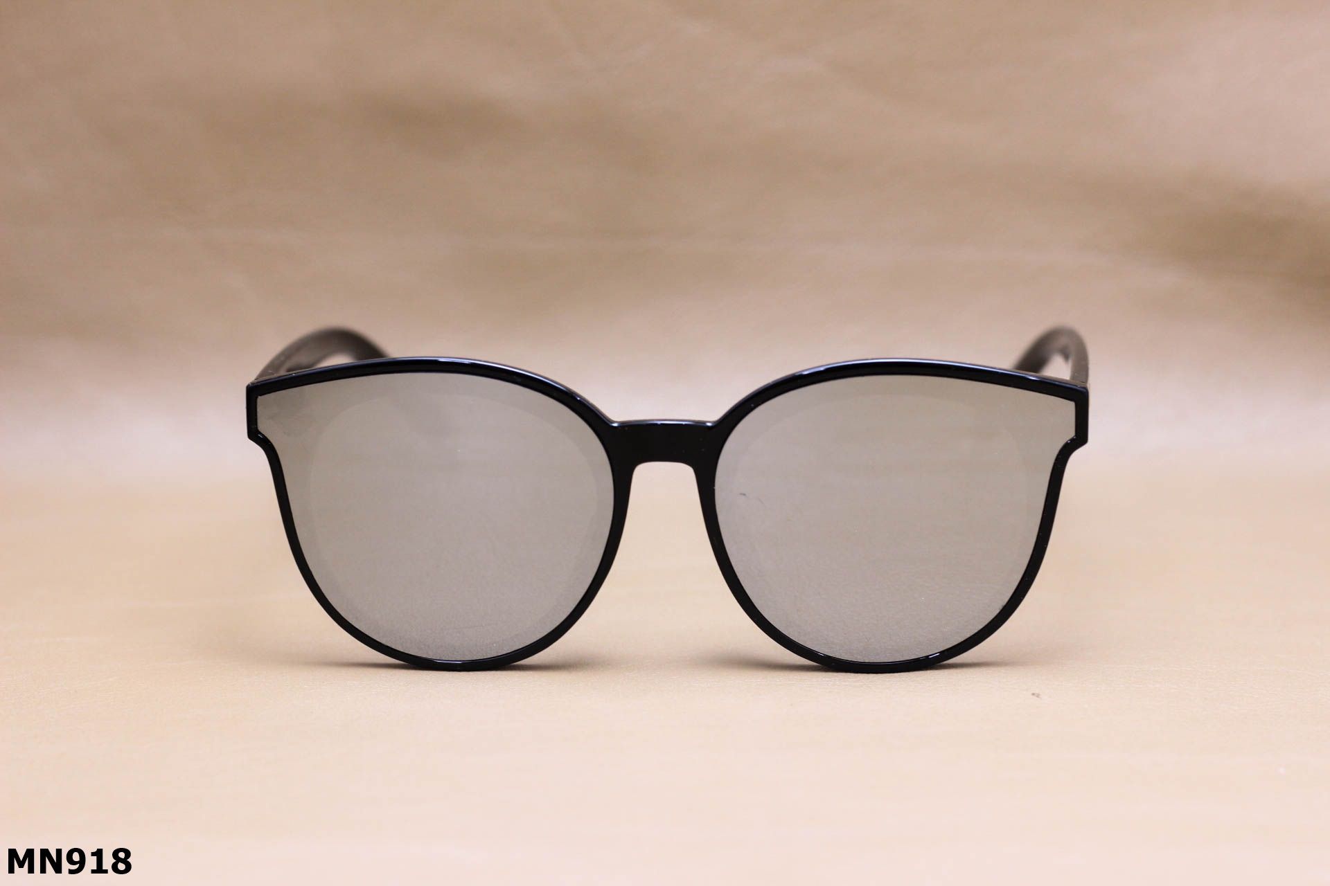 Kính Mát Nhựa Mắt Mèo Thời Trang Unisex - MN918