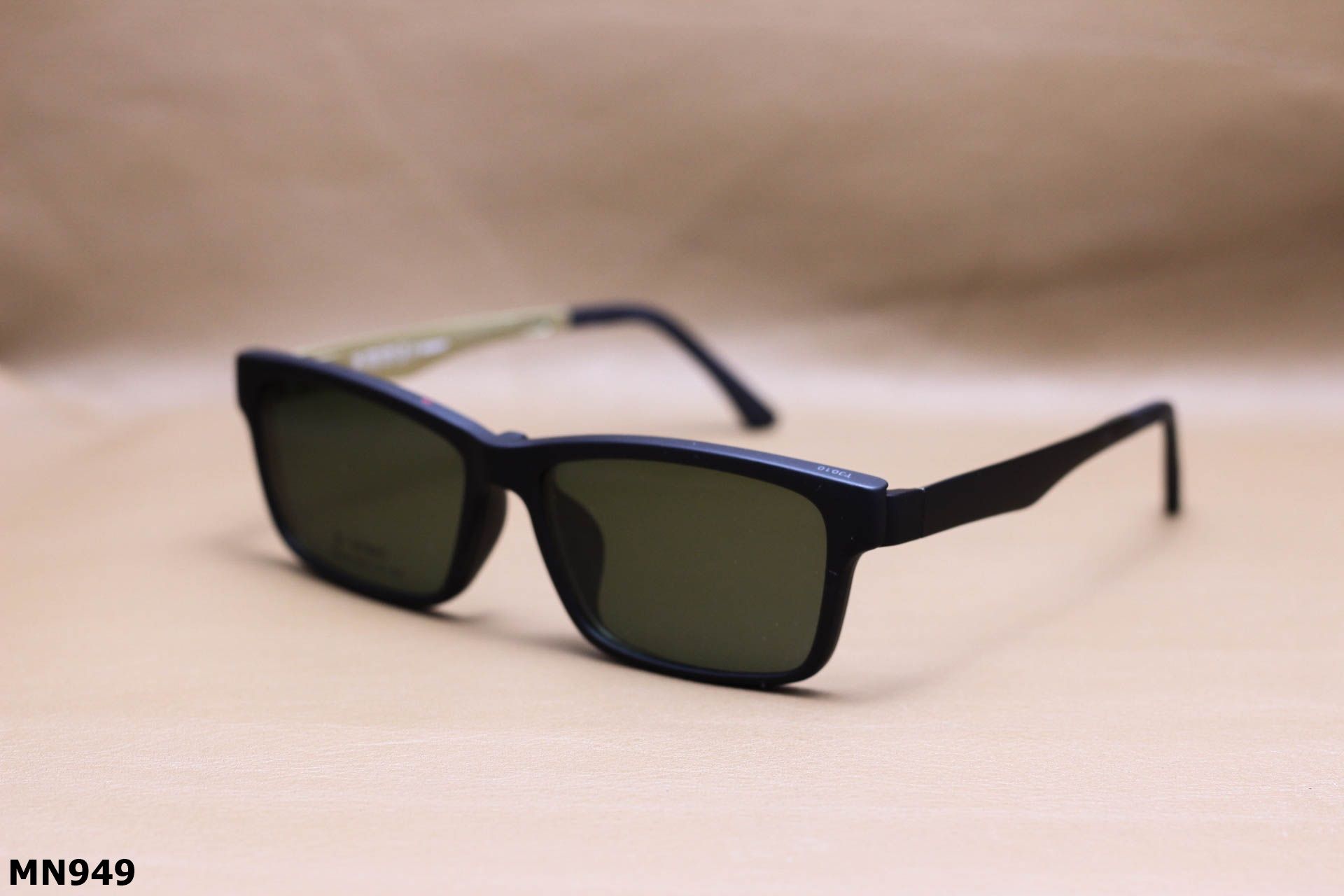 Kính Mát 2 Trong 1 Thời Trang Unisex Nhựa Cao Cấp - MN949