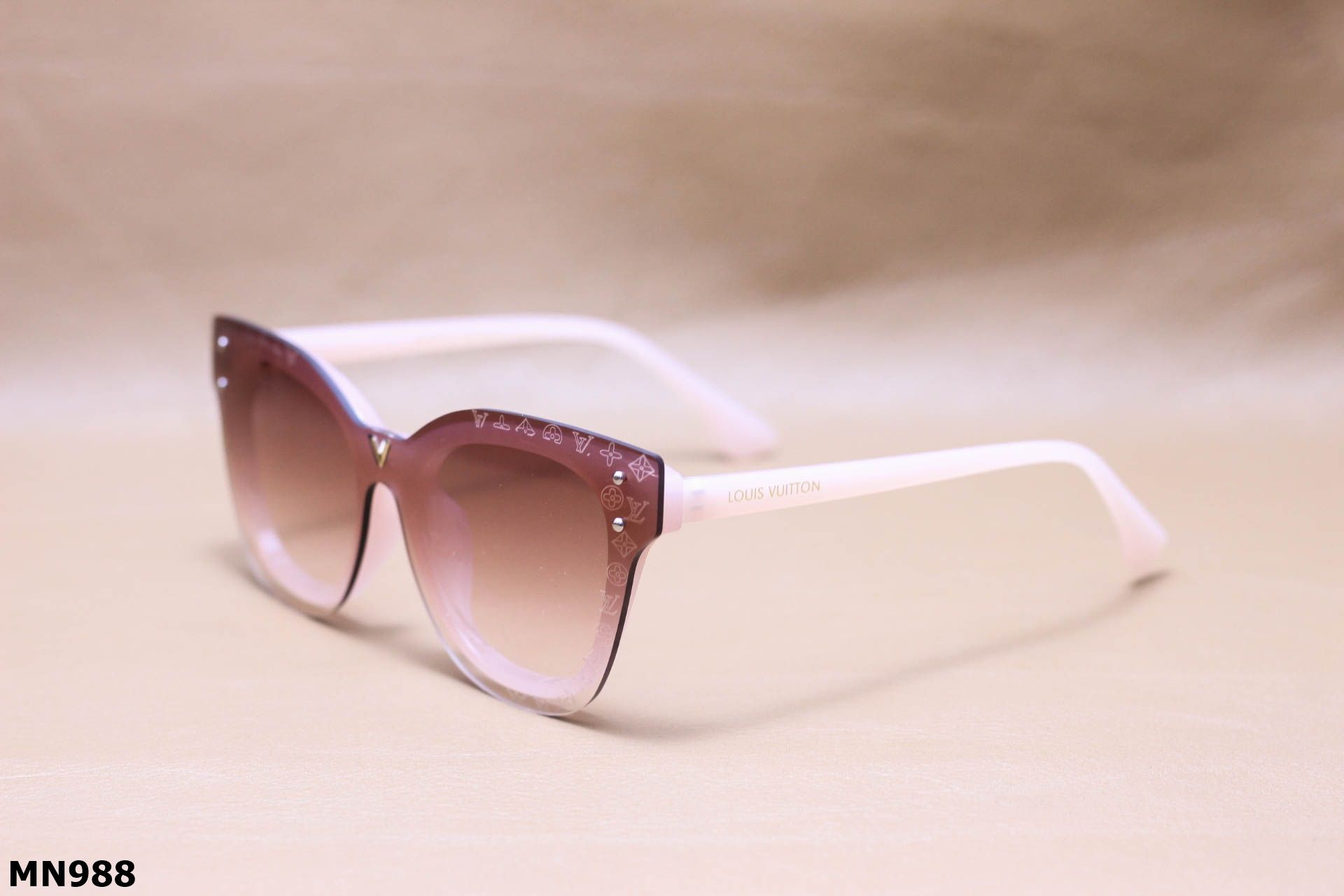 Kính Mát Mắt Mèo Nữ, Tròng Polycarbonate Thời Trang - MN988