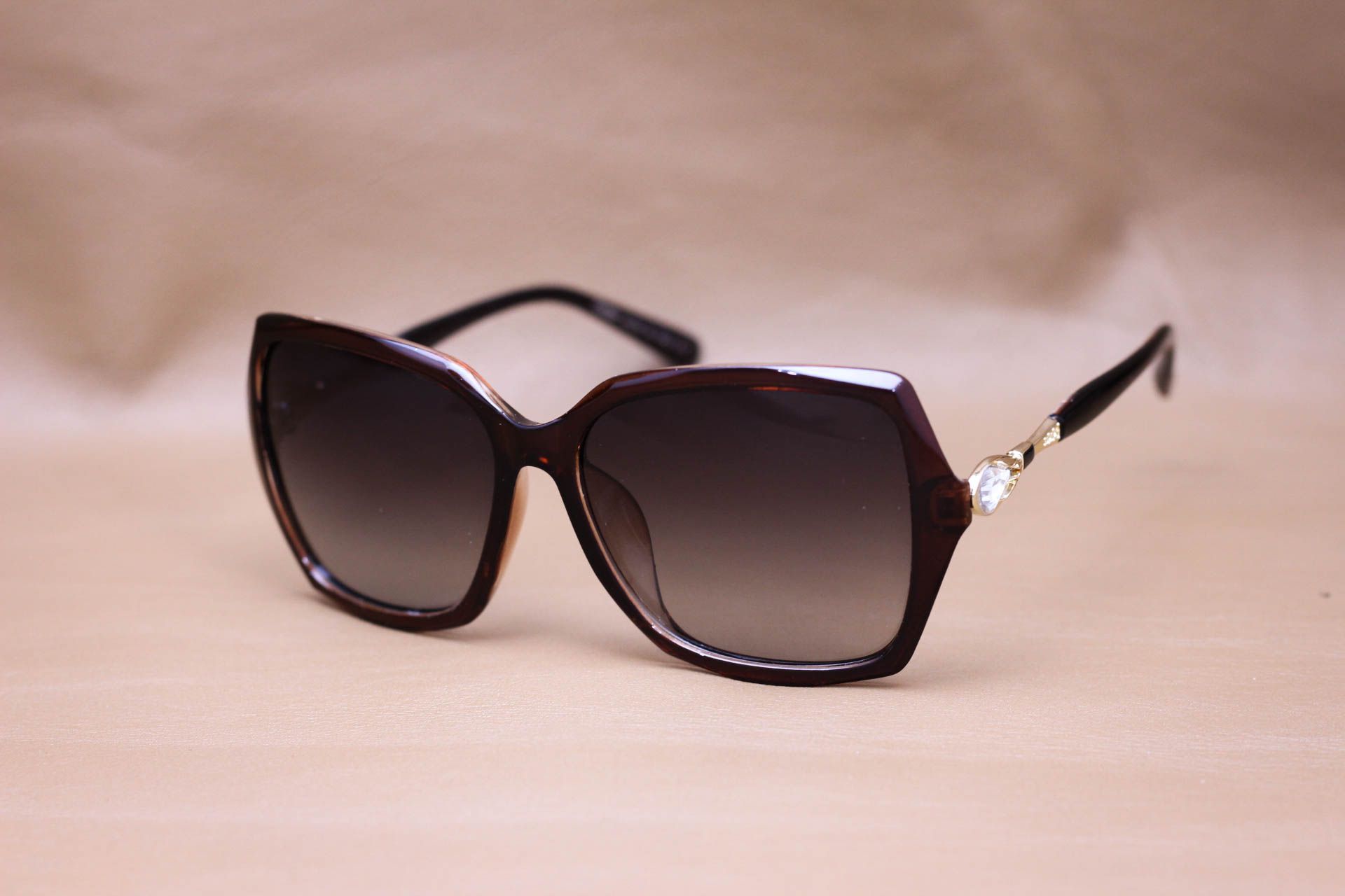 Kính Mát Nhựa, Tròng Chống Polarized - PK204