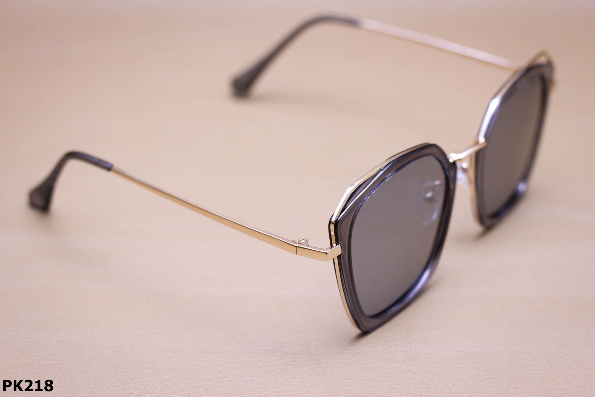 Kính Mát Thời Trang Nữ, Tròng Polarized Chống Bể - PK218