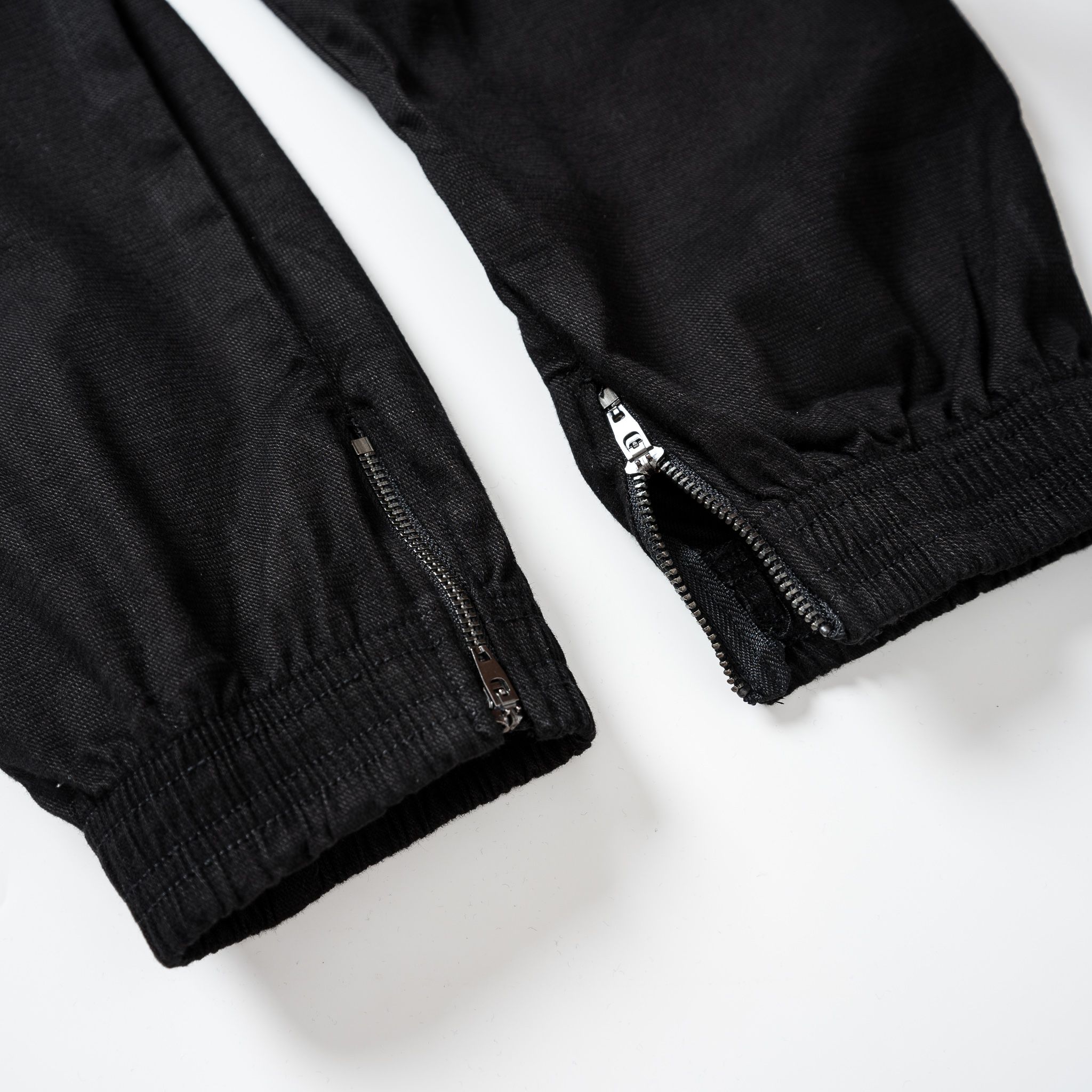 Quần Jogger Kaki Đen Dây Kéo QJK0013