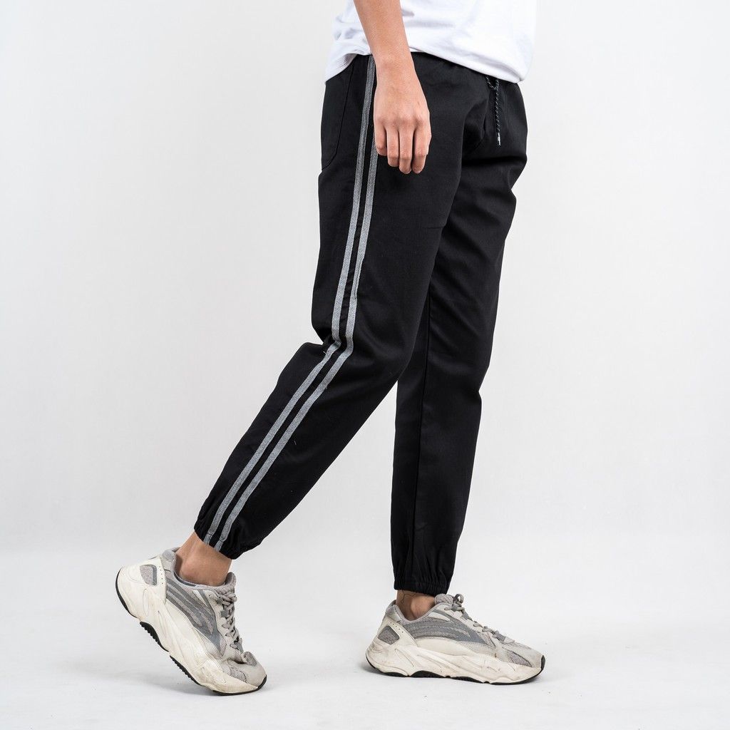 Quần Jogger Kaki Đen Sọc QJK0012