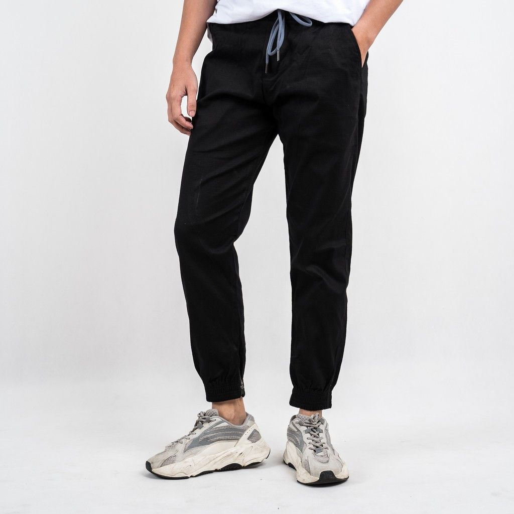 Quần Jogger Kaki Đen Dây Kéo QJK0013