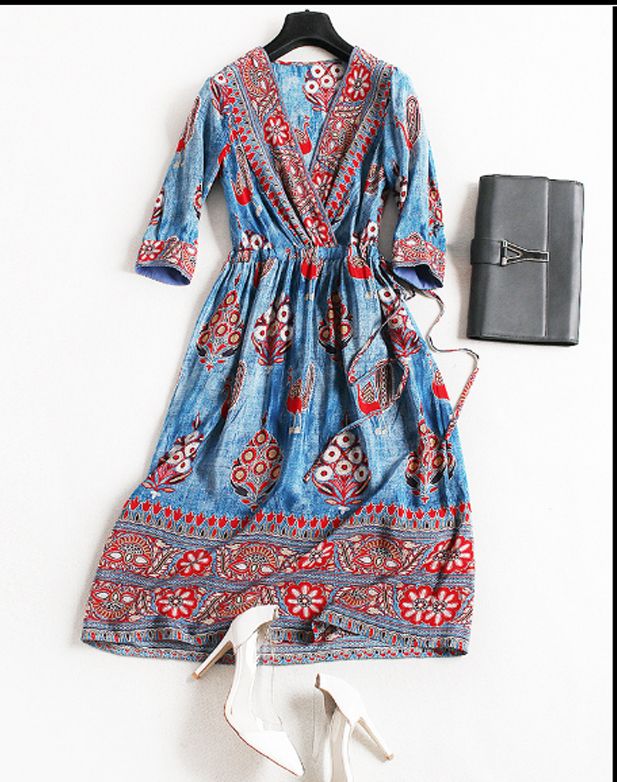 váy cổ tim họa tiết thổ cẩm DN1304028