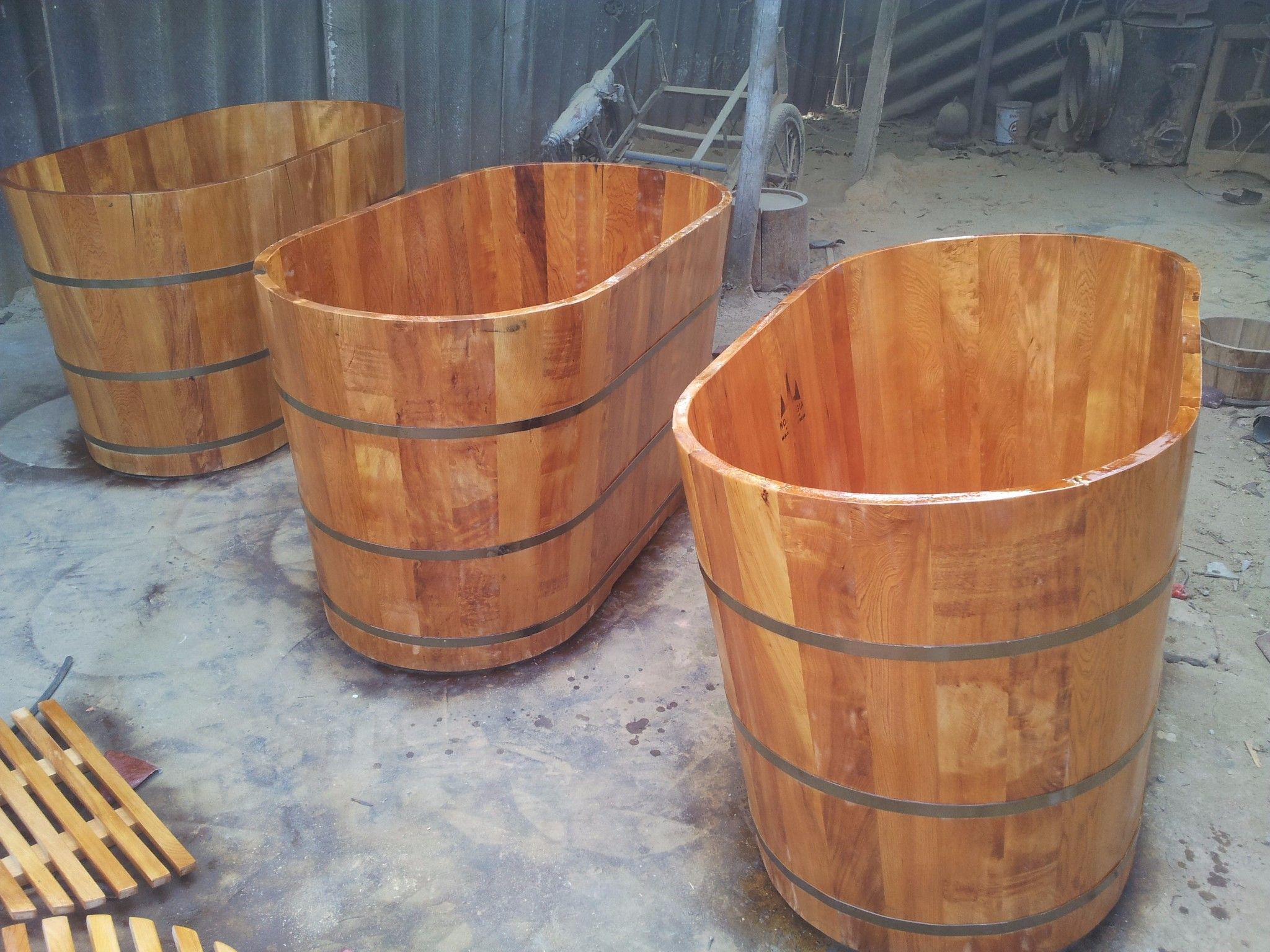 Bồn tắm gỗ oval hg01