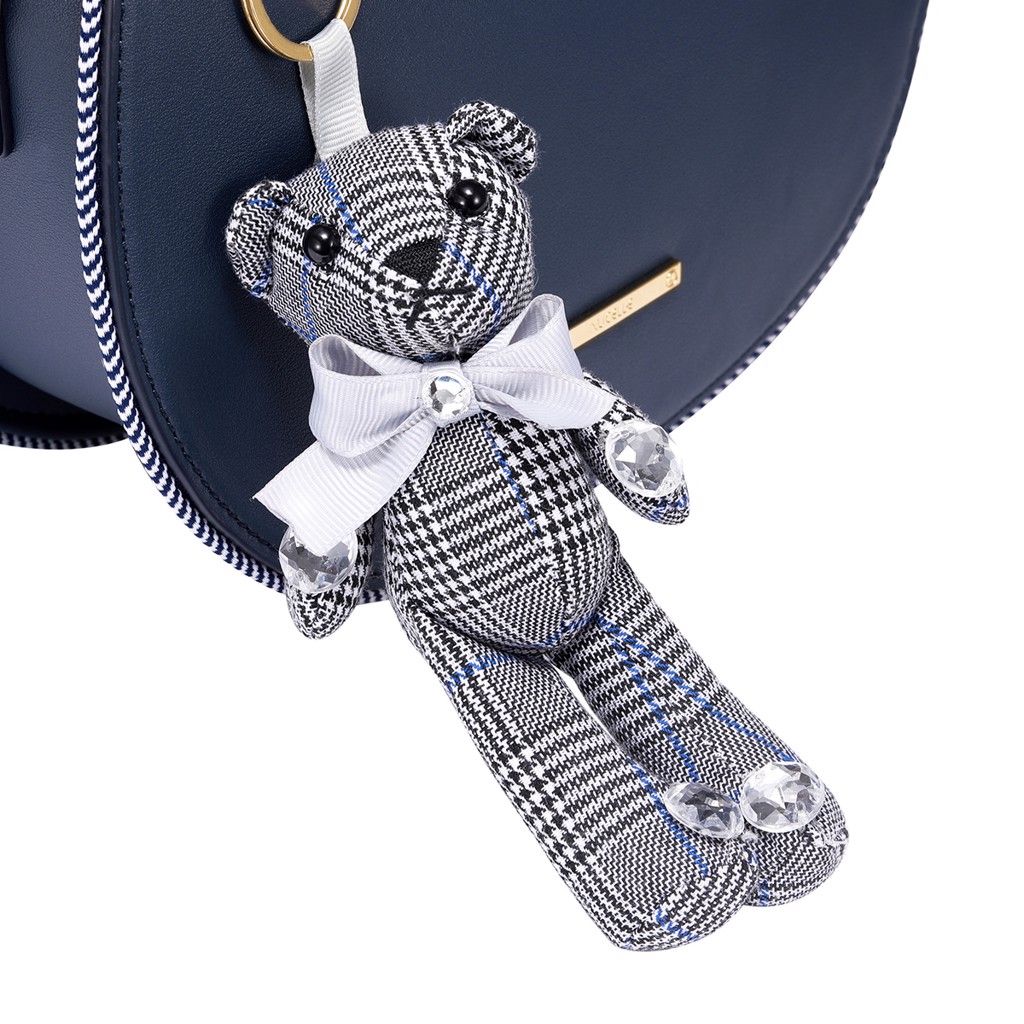 Túi phom bầu charm gấu bông dễ thương Nucelle