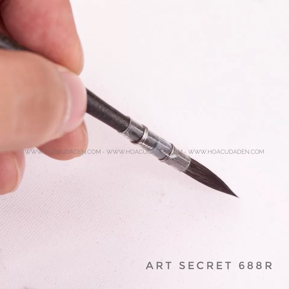 Cọ Lông Sóc Art Secret Quấn Kẽm 688R