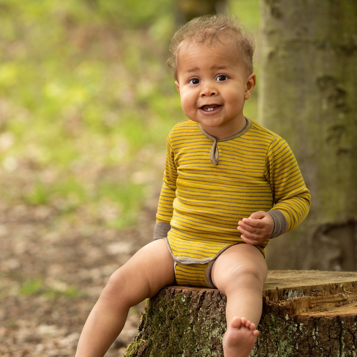 ENGEL Bodysuit dài tay nút cổ 70% Merino wool 30% Silk Saffron/walnut