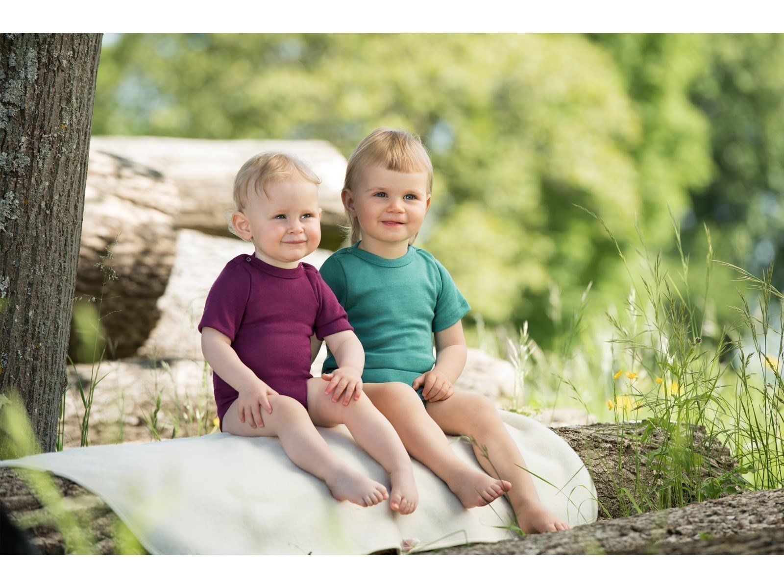 ENGEL Bodysuit dài tay nút vai 70% Merino wool 30% Silk Ice-blue