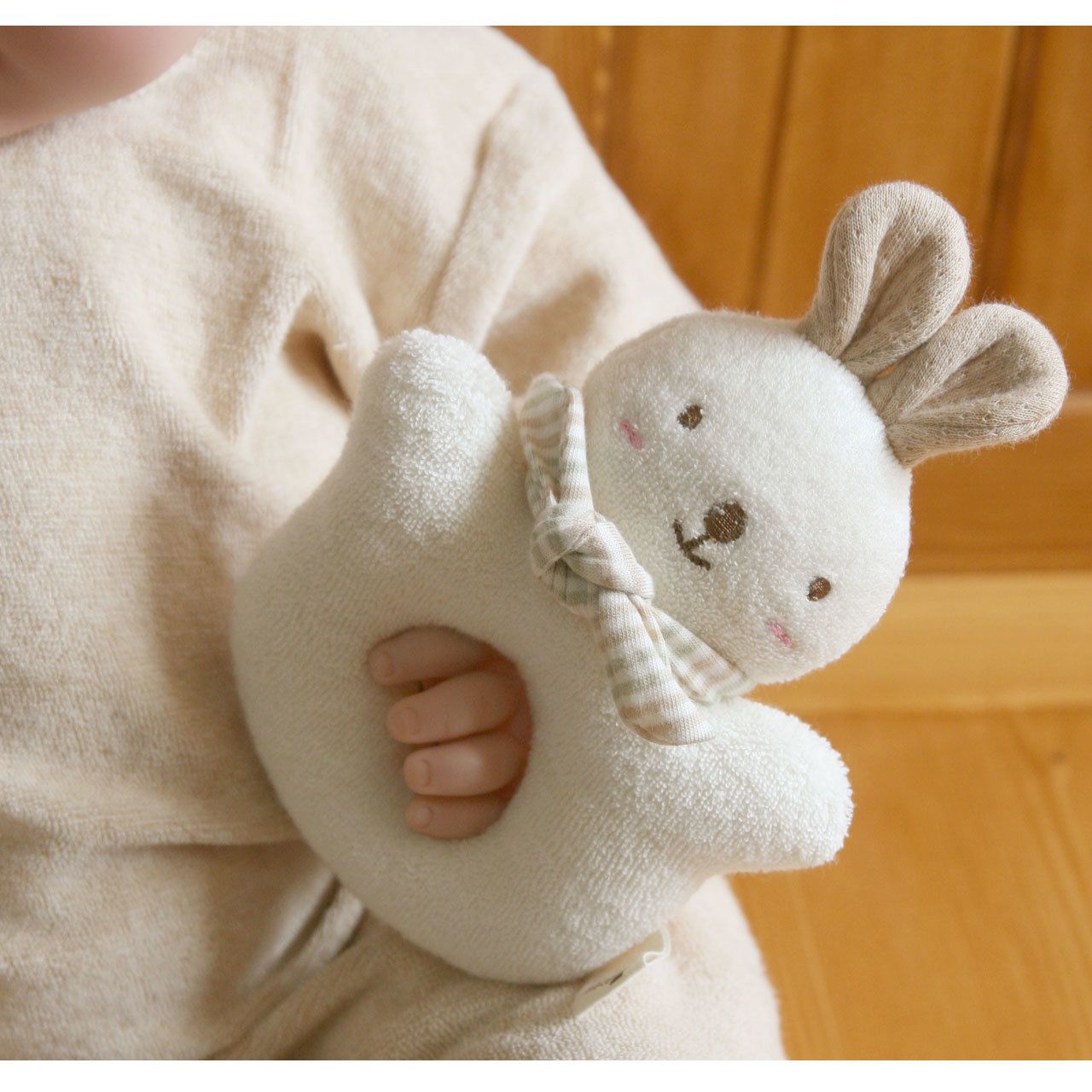 JOHN N TREE Baby Rabbit rattle 13cm