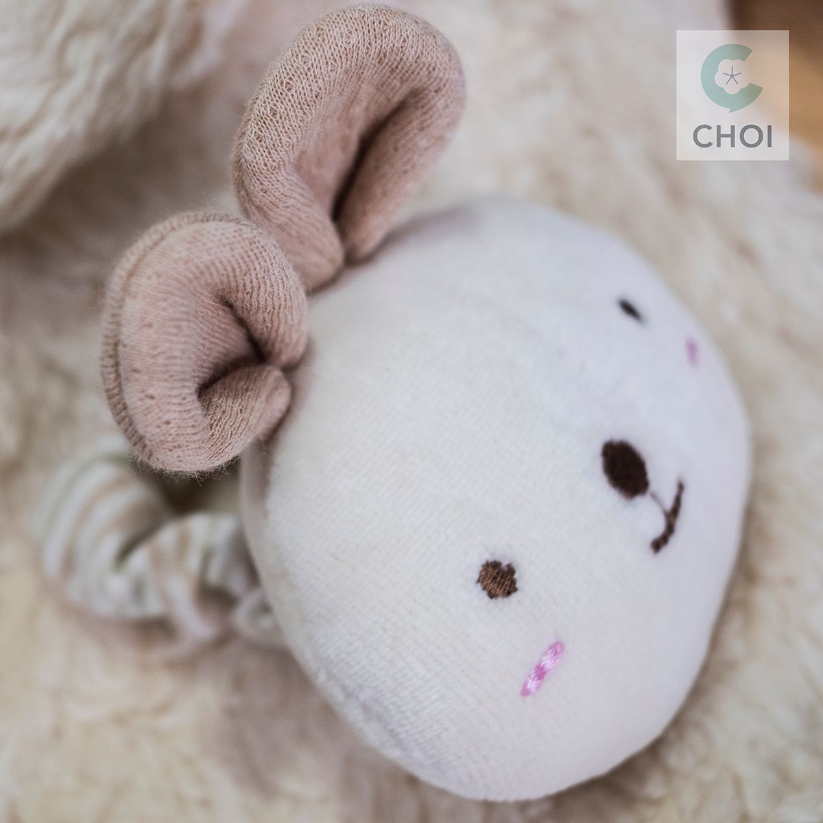 JOHN N TREE Rabbit Doll wrist rattle 10cm