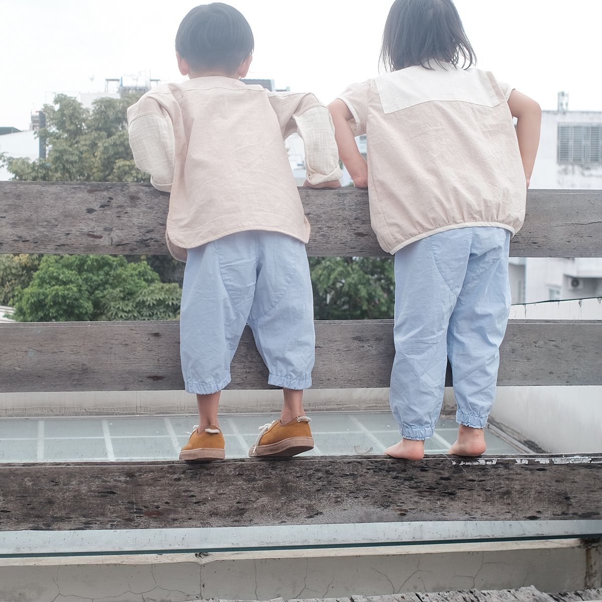 CHOI HANDMADE Quần jogger Ice blue