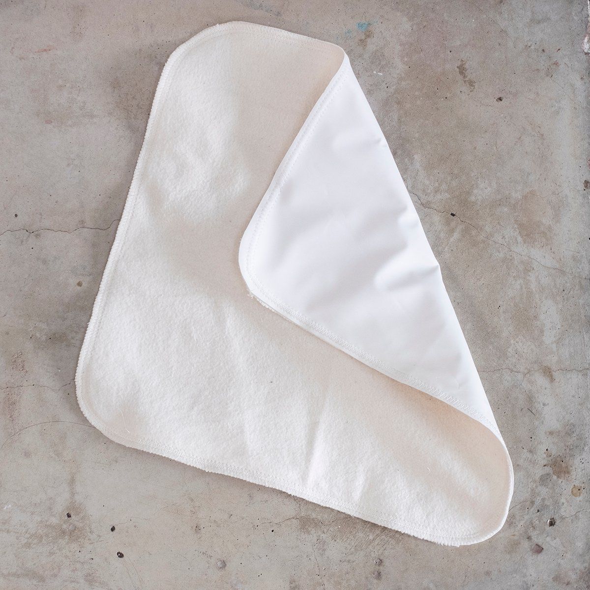 Miếng lót chống thấm khi thay tã 30x30 cm | CHOI SEWING | READY TO SHIP