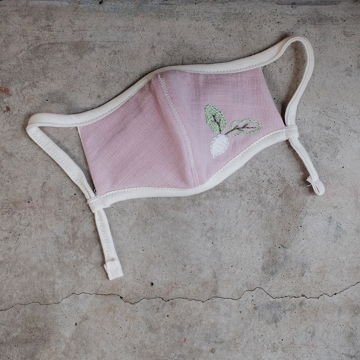 LAST STOCK - Khẩu trang thêu dây rút | Embroidery mask | Radish | Mauve | CHOI SEWING