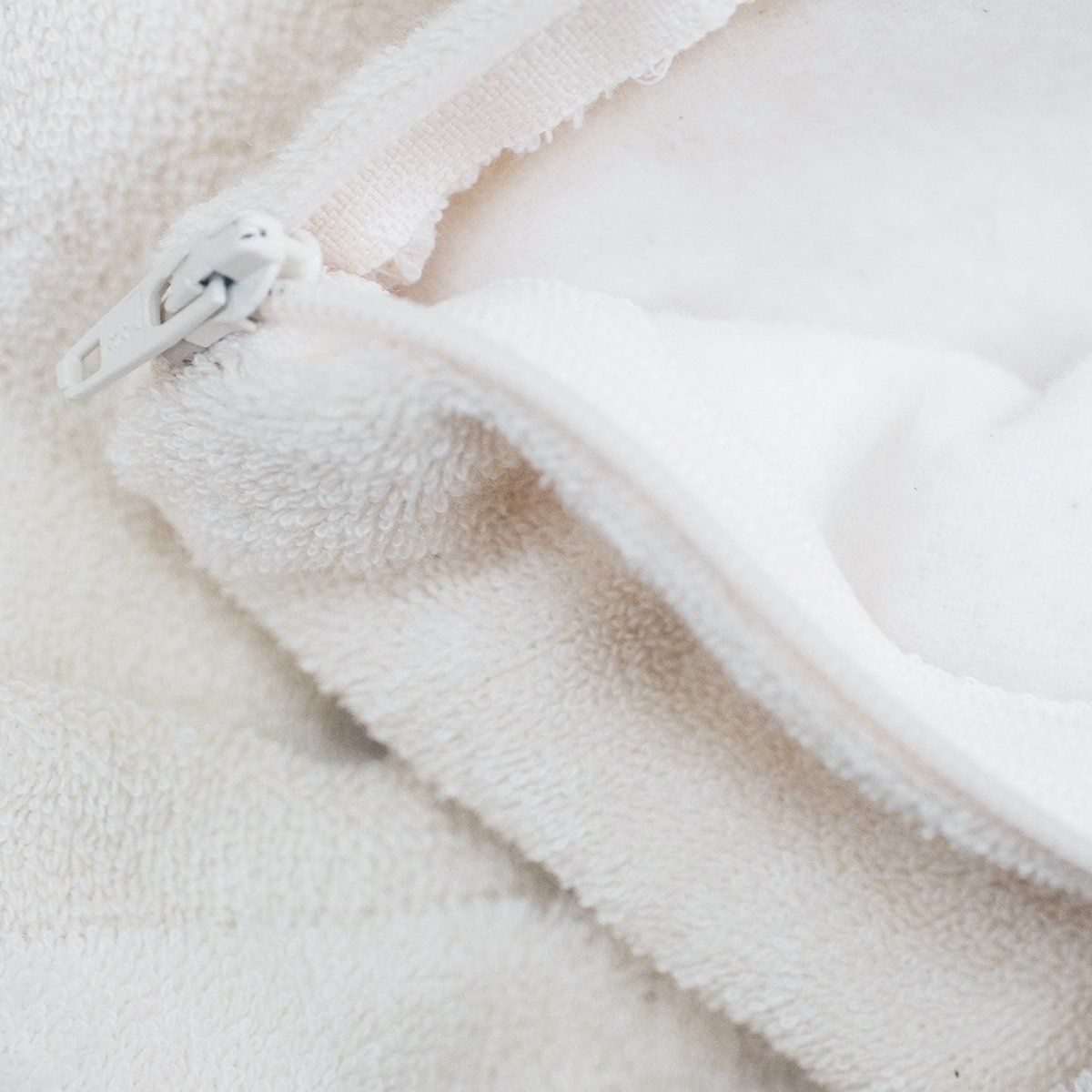 Vỏ terry trợ thấm cho gối | Terry flannel Pillow protector | CHOI SEWING