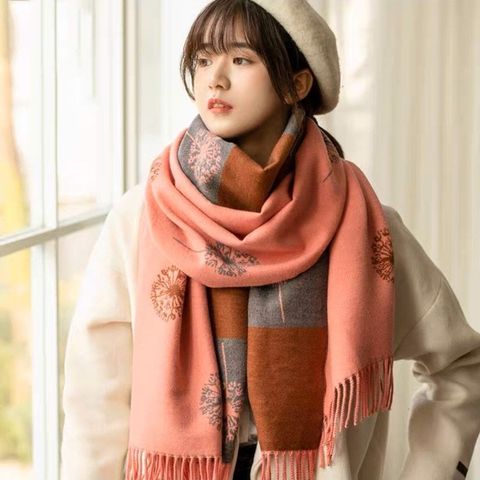 Quà tặng sinh nhật cho mẹ nên tặng gì -  Khăn quàng cổ len cashmere nữ choàng giữ ấm màu hồng LAGU Khăn Phụ Kiện - KC337