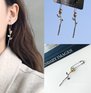 Bông Tai Cành Hồng Màu Bạc - Mã BT558