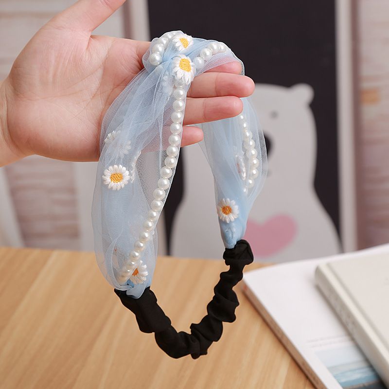 Băng Đô Turban Cài Tóc Vải Voan (Cao Cấp)* Hoa Cúc Phối Ngọc Trai Màu Xanh Da Trời - Mã BD522