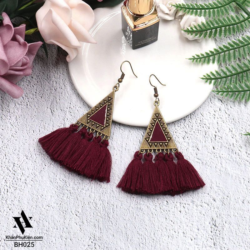 Bông Tai Boho Phong Cách Thổ Cẩm Vintage (Bohemian) Hình Tam Giác Tua Rua Màu Đỏ Sẫm - Mã BB025