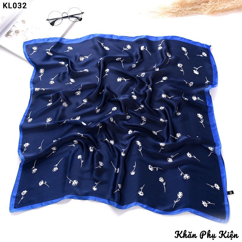 Khăn Quàng Cổ Lụa Màu Xanh Đen Họa Tiết Hoa Trắng - Mã KL032