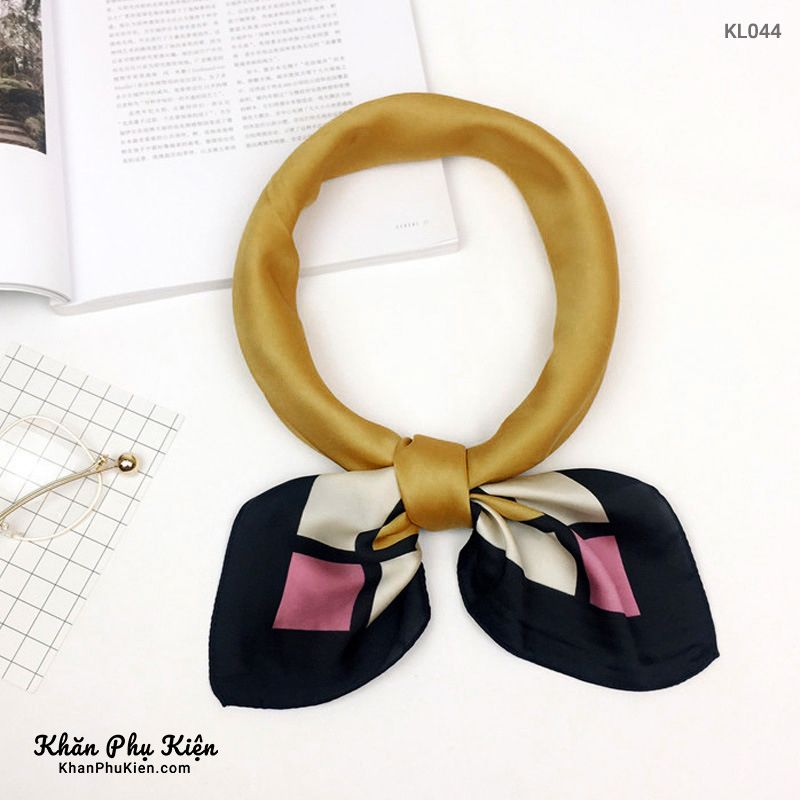 Khăn Lụa Vuông Màu Vàng Viền Đen - Mã KL045