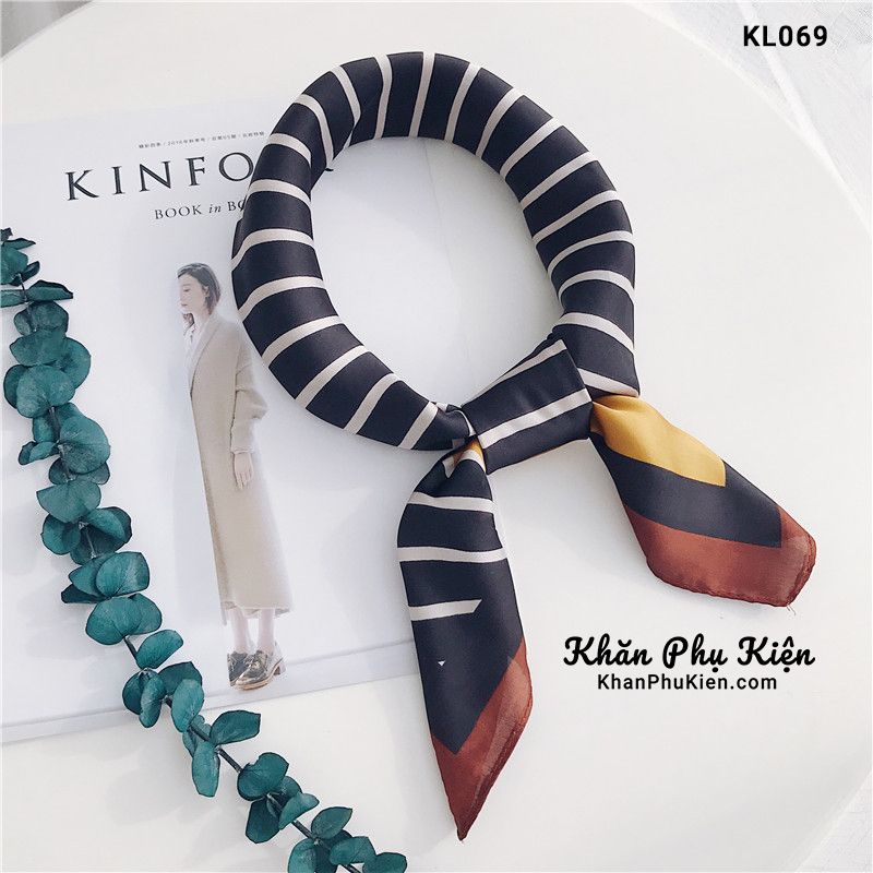 Khăn Lụa Vuông Đen Xám Phối Màu Vàng - Mã KL069