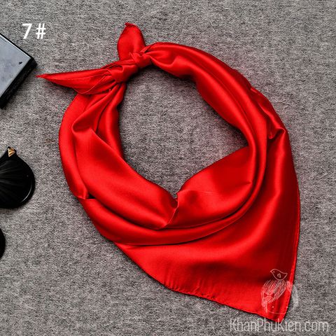 Khăn Quàng Cổ Vuông Vải Lụa Satin Màu Đỏ Tươi - Mã SD007