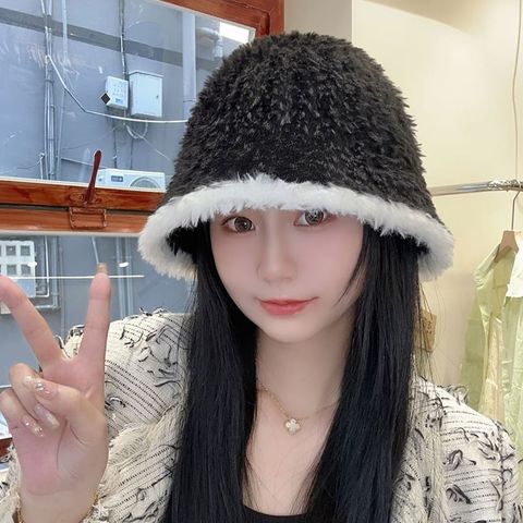 Mũ nón len bucket lông cừu cho nữ Hàn Quốc trùm đầu giữ ấm phong cách ulzzang đẹp thích hợp với thời tiết lạnh LÀ GU Khăn Phụ Kiện - MBK003
