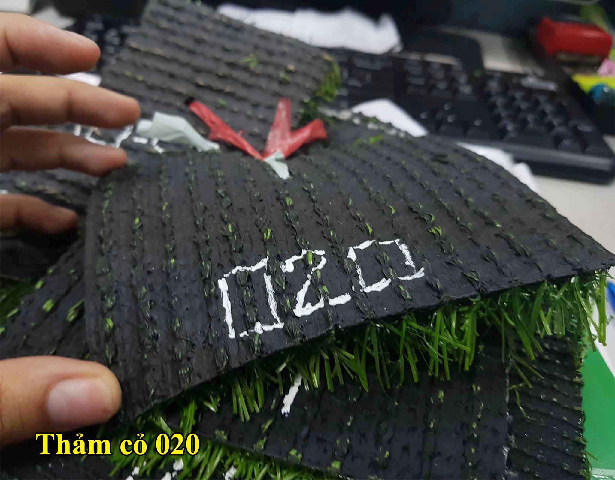 Thảm cỏ dày 20mm 020