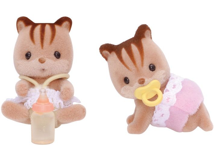 Anh Em Sinh Đôi Nhà Sóc - Walnut Squirrel Twins