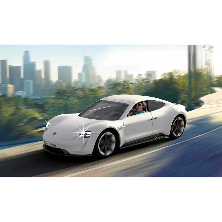 Xe điều khiển từ xa Porsche Mission E