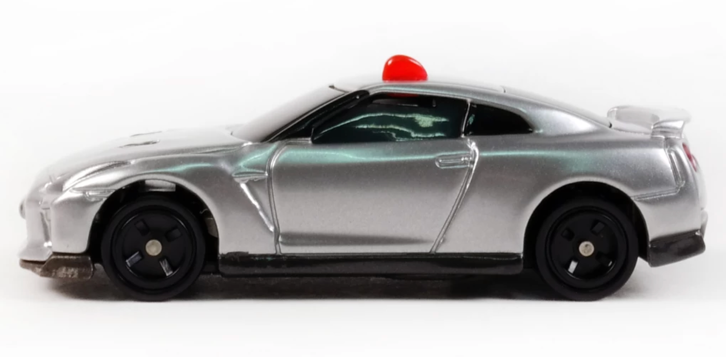 Tomica 4D Nissan GT-R