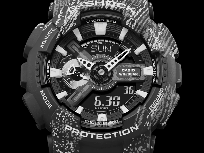 GA-110TX-1A - Đồng hồ Casio G-Shock chính hãng - Dây đen trơn với họa tiết vảy sơn cực chất.