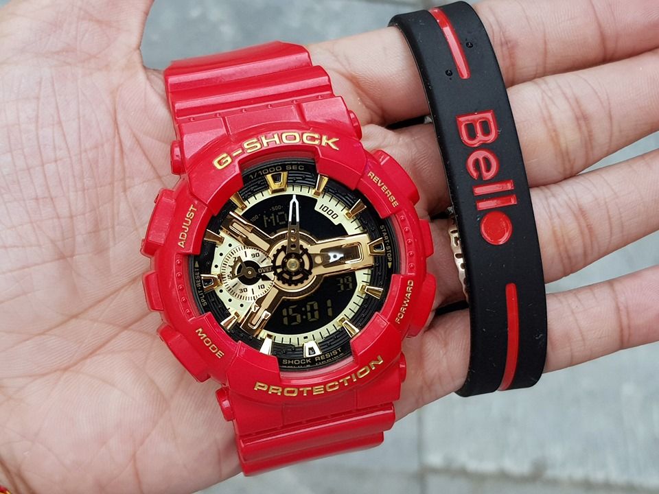 GA-110VLA-4A - Đồng hồ Casio G-Shock chính hãng - Dây vỏ màu đỏ bóng,mặt vàng !