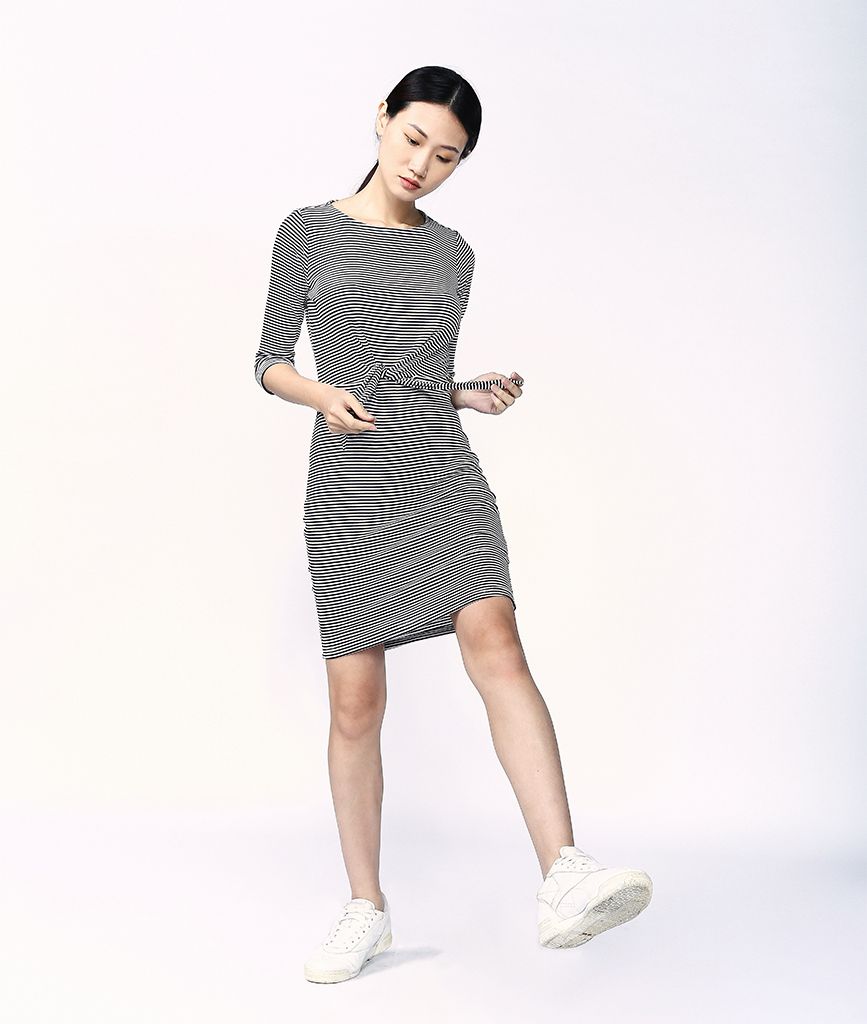 Đầm thun tay lỡ