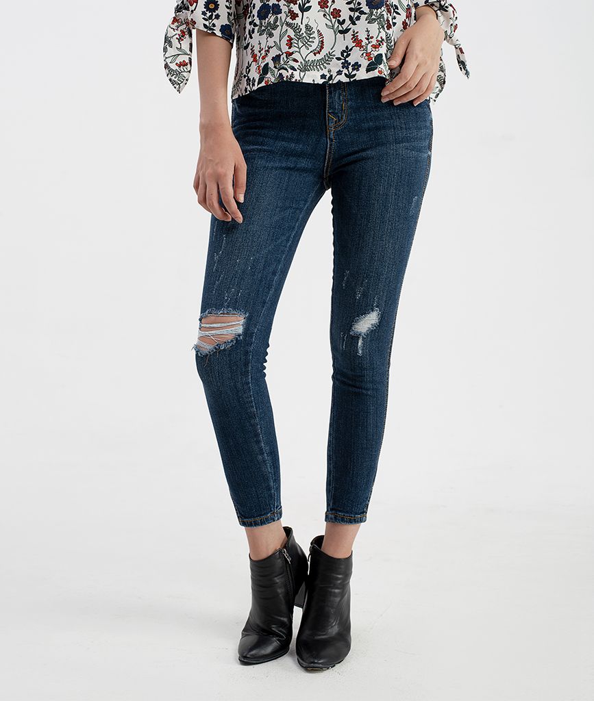 Quần jeans dài tẻ lai